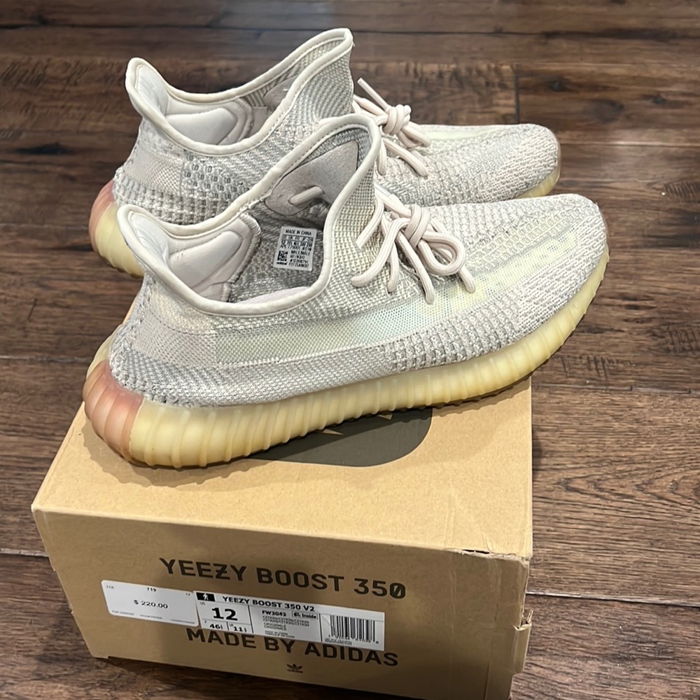 Used Men’s Yeezy Boost